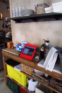 Maclocks Serves Up Retailers and Restaurants their new iPad POS Stand 4