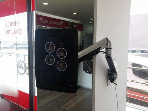 Virtual Mirror Tablet Kiosks 9