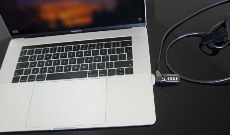 9to5Mac Reviews Ledge: MacBook Pro Touch Bar Lock