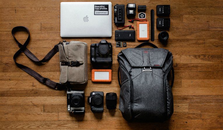 Is there a safe way to travel with my laptop? 3