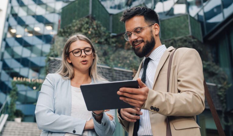iPad Air vs. iPad 11: The Best iPads for Work and Business in 2025