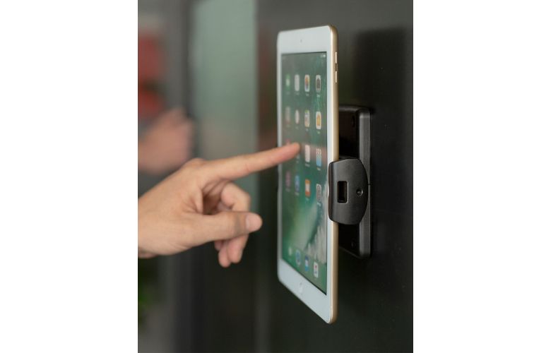 Maclocks Cling VESA Tablet Wall Mount - Thumbnail 2
